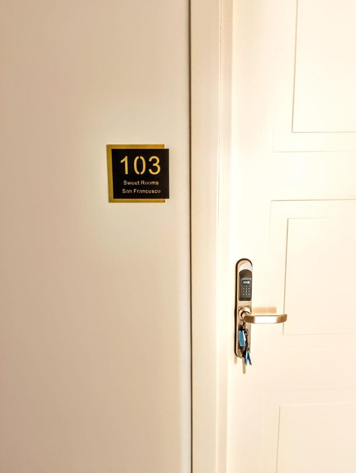 Sweet Rooms San Francesco 나폴리 외부 사진